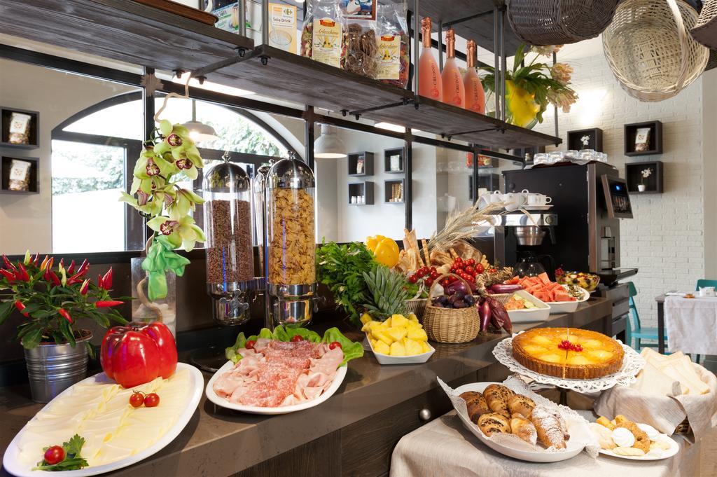 Hotel Lombardia Milánó Kültér fotó