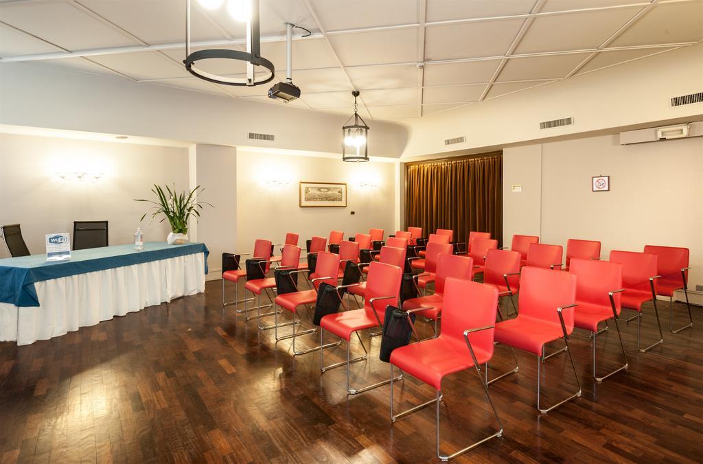 Hotel Lombardia Milánó Kültér fotó